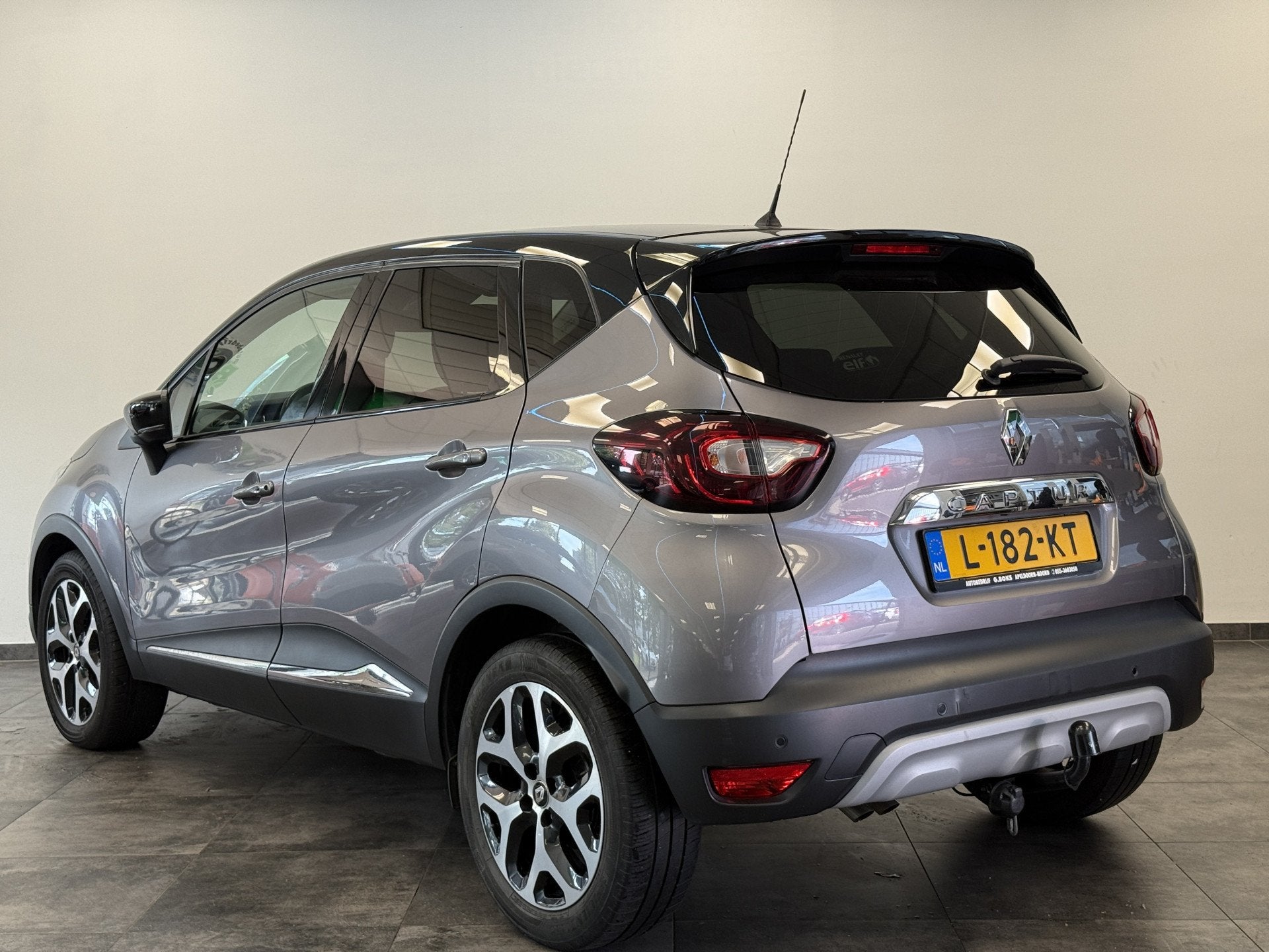 Renault Captur 1.3 TCe Intens PDC Navi Isofix Keyless Entry/, Gebruikt, Euro 6, 4 cilinders, 150 pk
