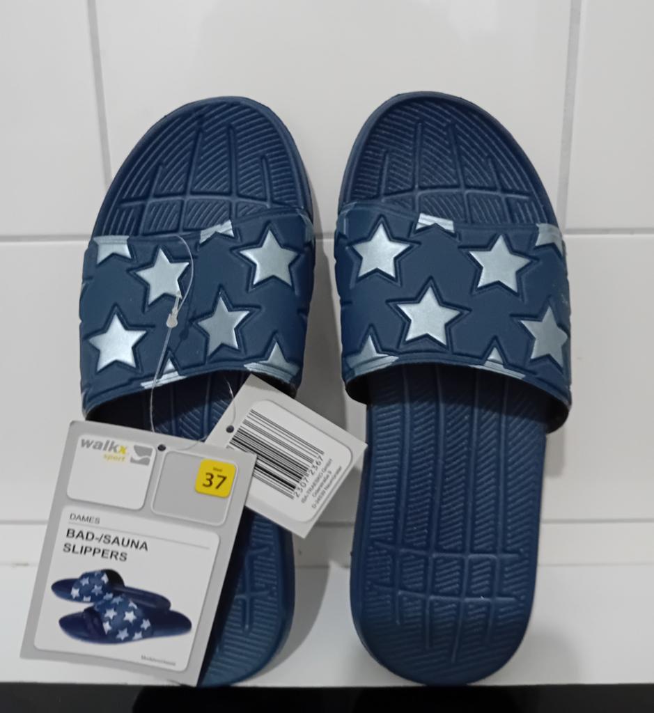 Badslippers. maat 37. Blauw.  Nieuw!, Ophalen, Nieuw, Jongen of Meisje