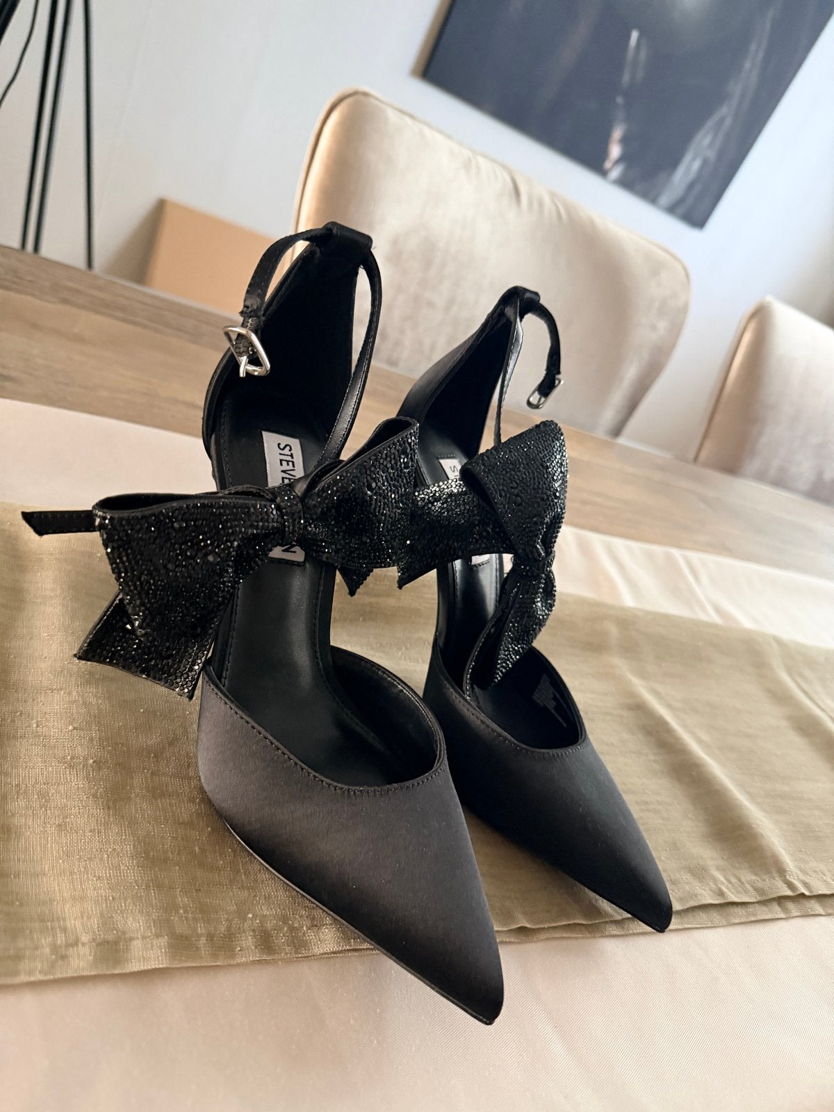 Steve Madden Zwarte Pumps met Strik - Maat 38, Kleding | Dames, Ophalen of Verzenden, Zo goed als nieuw, Zwart, Pumps