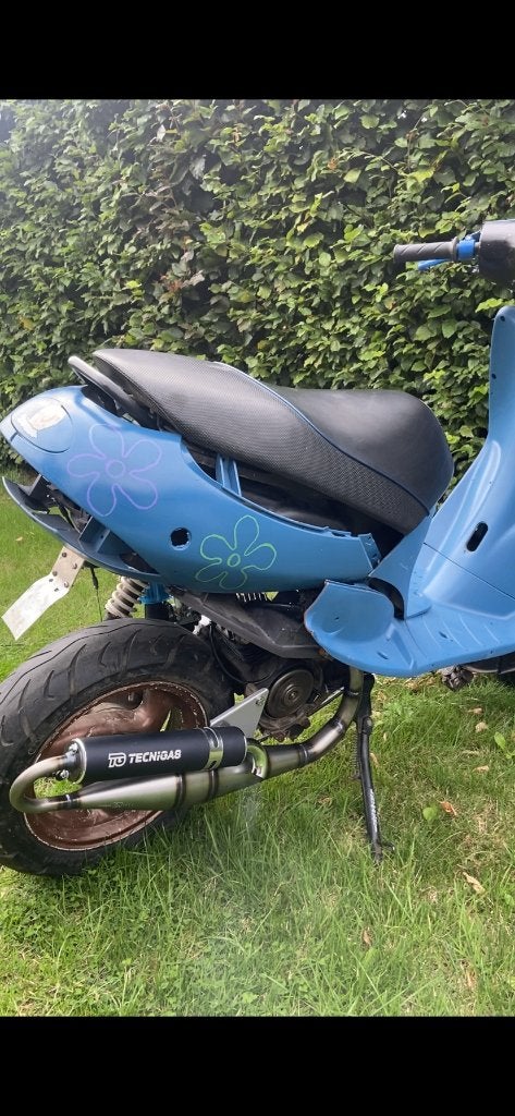 Getunede scooter 2 takt 70cc Pollini- start en rijdt perfect ...