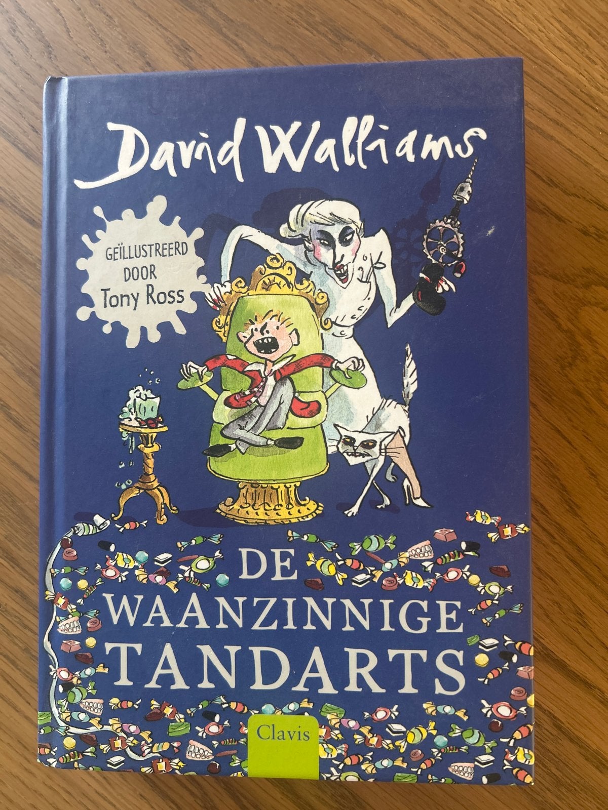 De Waanzinnige Tandarts - David Walliams (Zo goed als nieuw), Boeken, Kinderboeken | Jeugd | 10 tot 12 jaar, Ophalen of Verzenden
