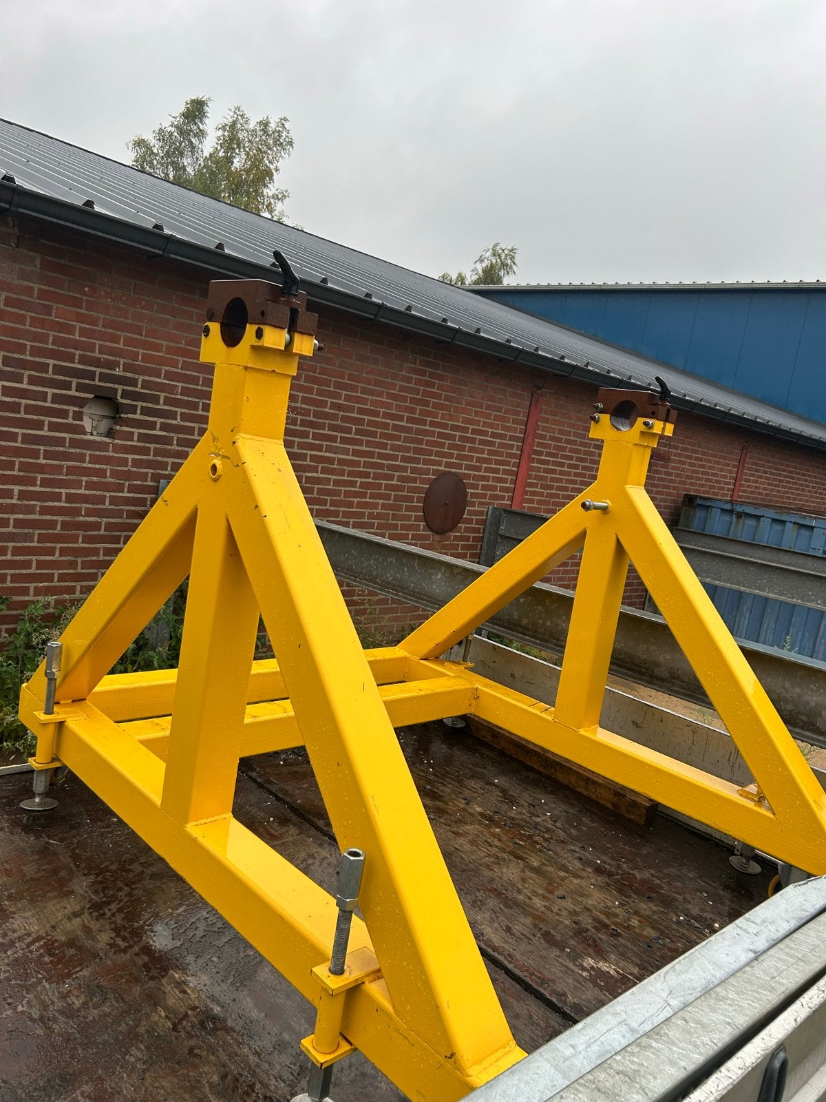 Zware bok met zwenkwielen 125mm, koker 100x100, Ophalen of Verzenden, Gebruikt