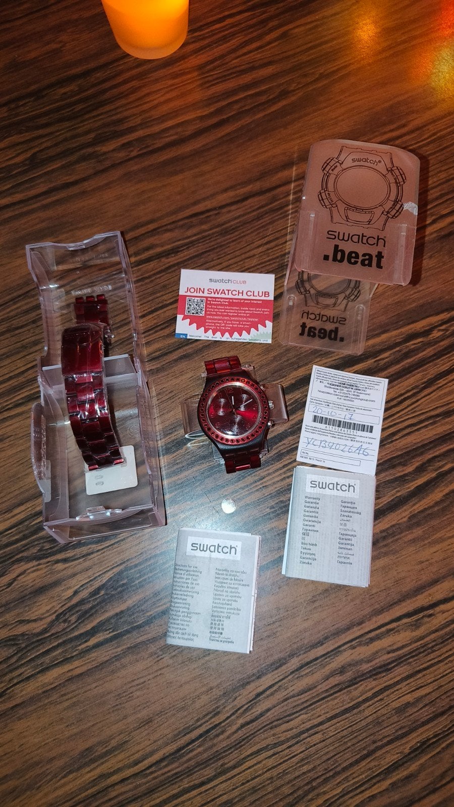 Swatch horloge rood - Zo goed als nieuw, Kunststof, Polshorloge, Swatch, Kunststof