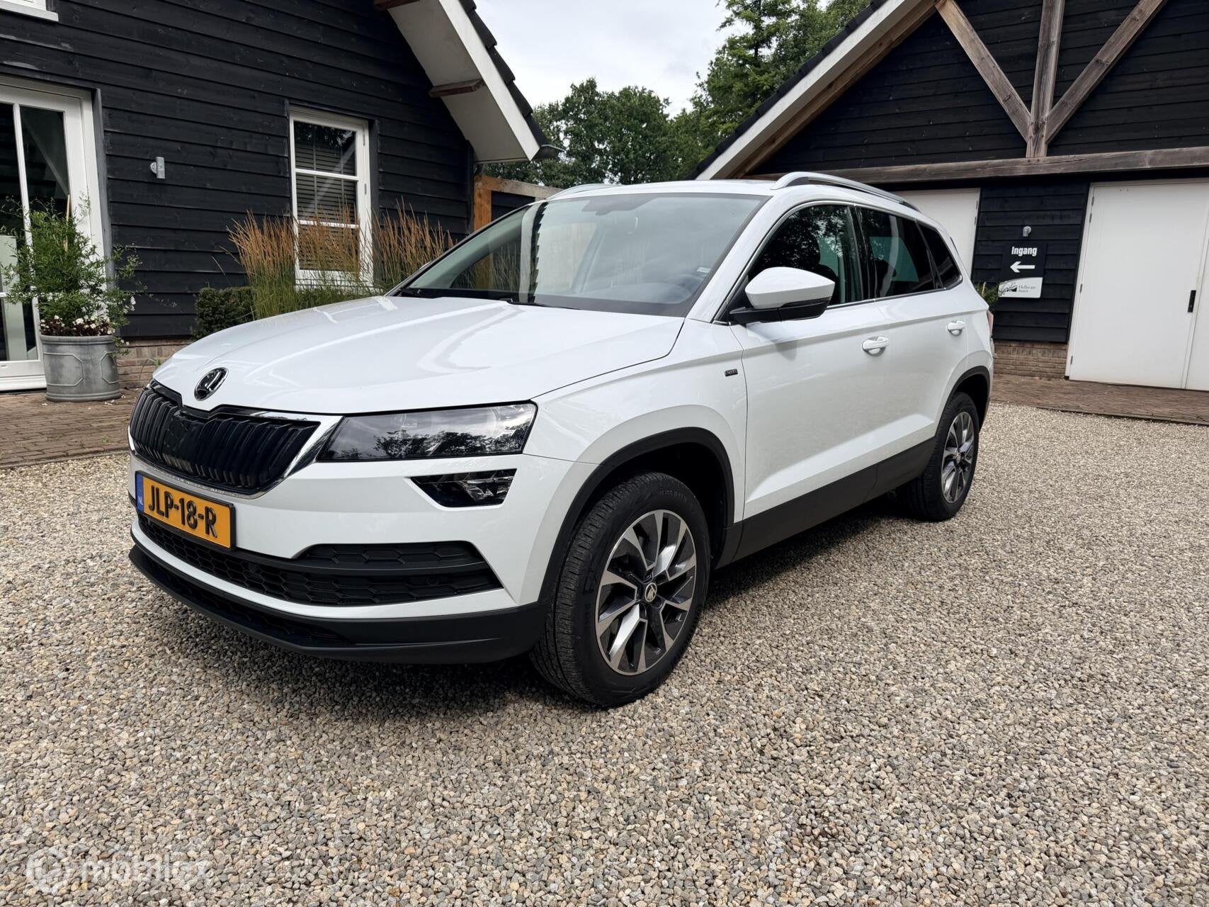 Skoda Karoq 1.5 TSI ACT Business Edition Automaat, Automatische klimaatregeling, 1498 cc, 4 cilinders, 150 pk
