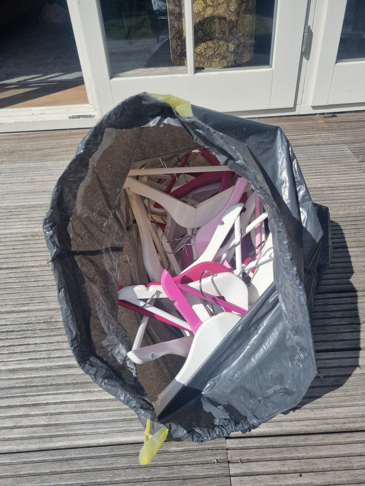 Partij kinder kledinghangers (wit en roze), Ophalen, Gebruikt