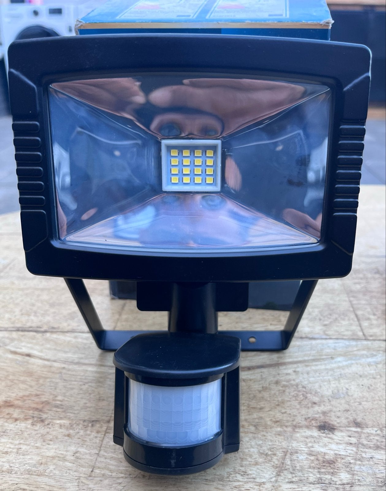 Nieuwe Livarnolux LED-buitenschijnwerper 8,5W met sensor, Ophalen, Bewegingssensor, Minder dan 50 watt, Overige typen