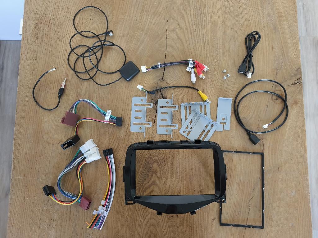 Inbouwframe Peugeot 108 voor touchscreen, Ophalen, Gebruikt