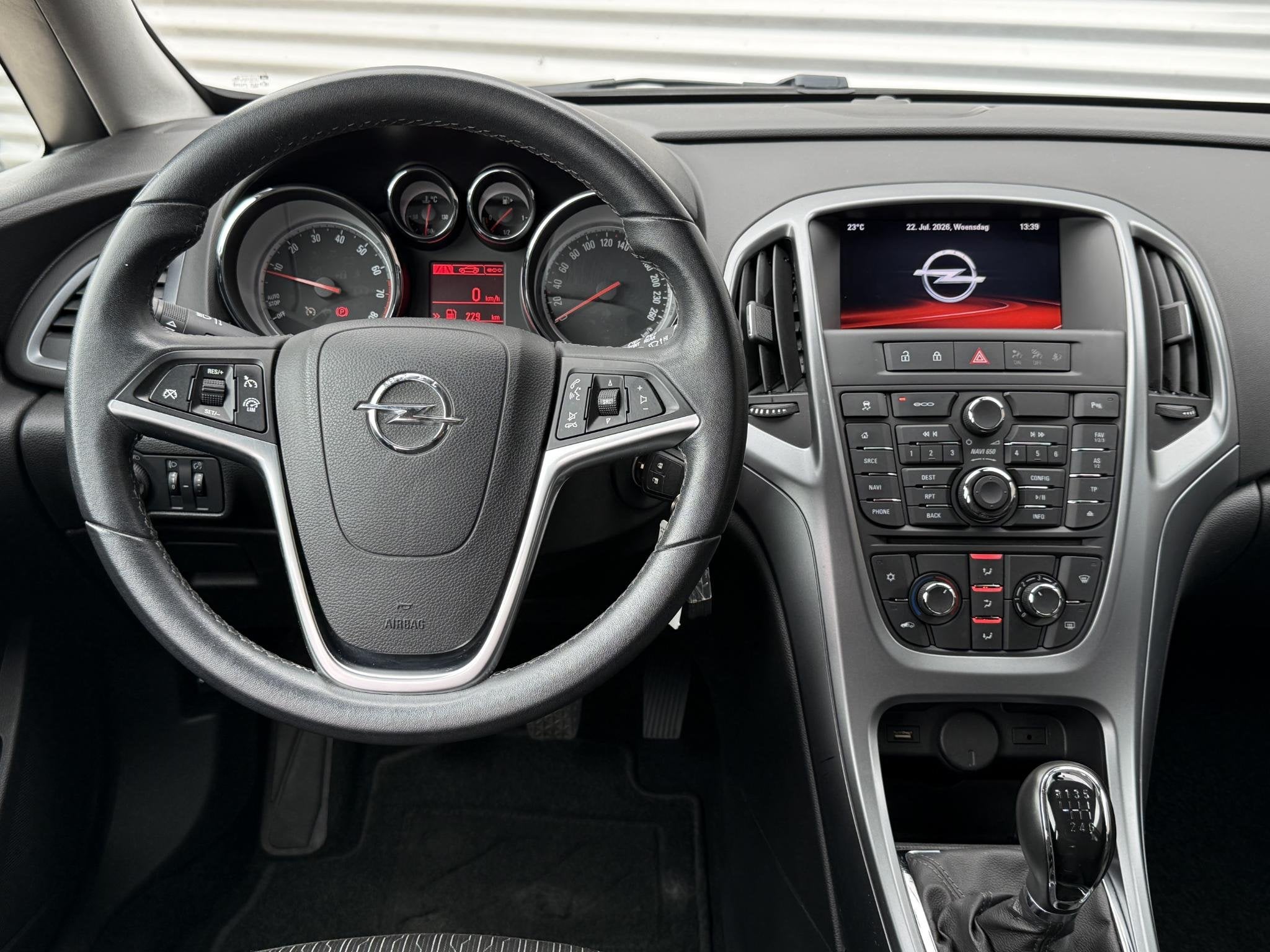 Opel Astra 1.4 Turbo Blitz 1e Eigenaar|Airco|Cruise|Elek Ram, Auto's, Voorwielaandrijving, Euro 5, Stof, Gebruikt