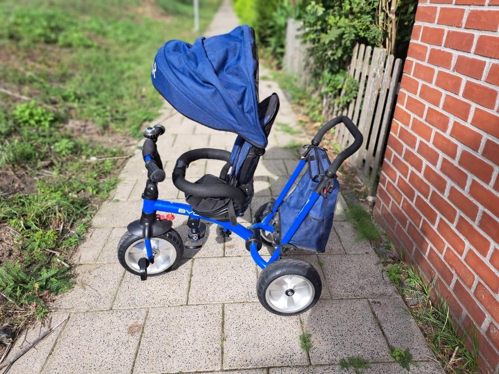 Diverse kinder fietsen duw driewieler en scooters loopfiets, Fietsen en Brommers, Fietsen | Driewielers, Ophalen, Zo goed als nieuw