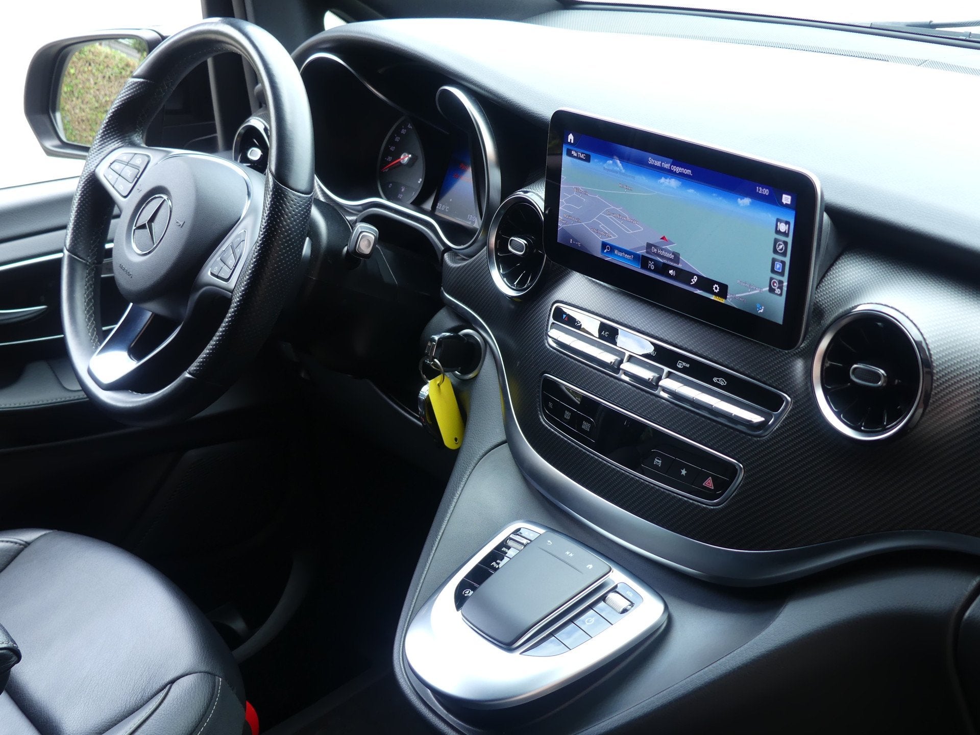 Mercedes-Benz V-Klasse 250d Lang Dubbel Cabine LED/Trekhaak/, Achterwielaandrijving, Gebruikt, Euro 6, Zwart