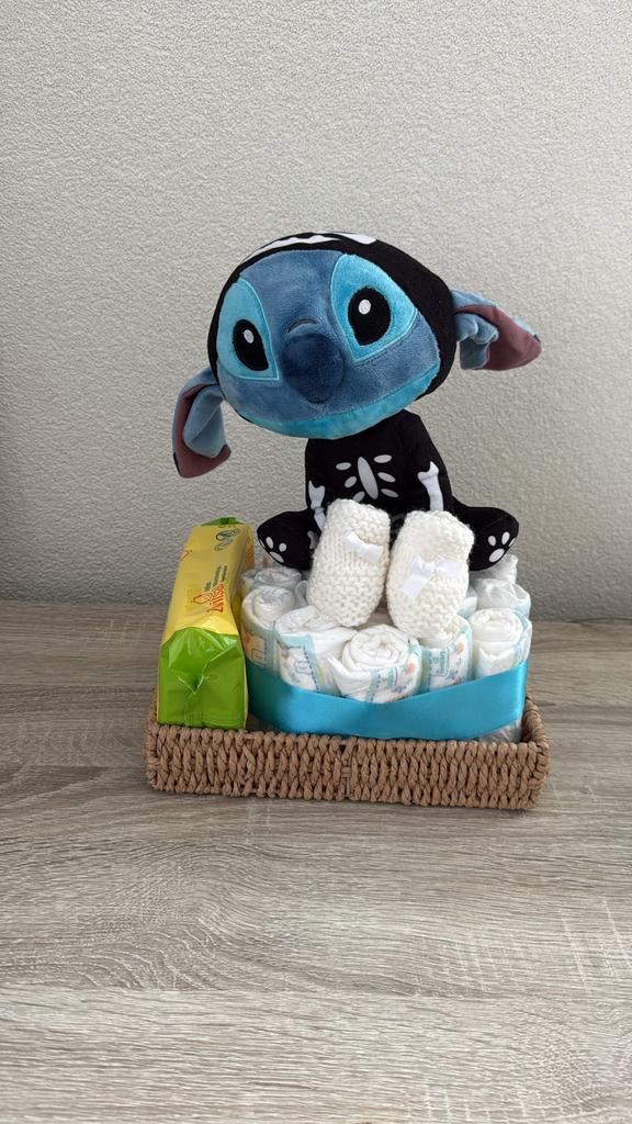 Kraamcadeaupakket Stitch met Pampers en sokjes, Ophalen, Nieuw, Kraamcadeau