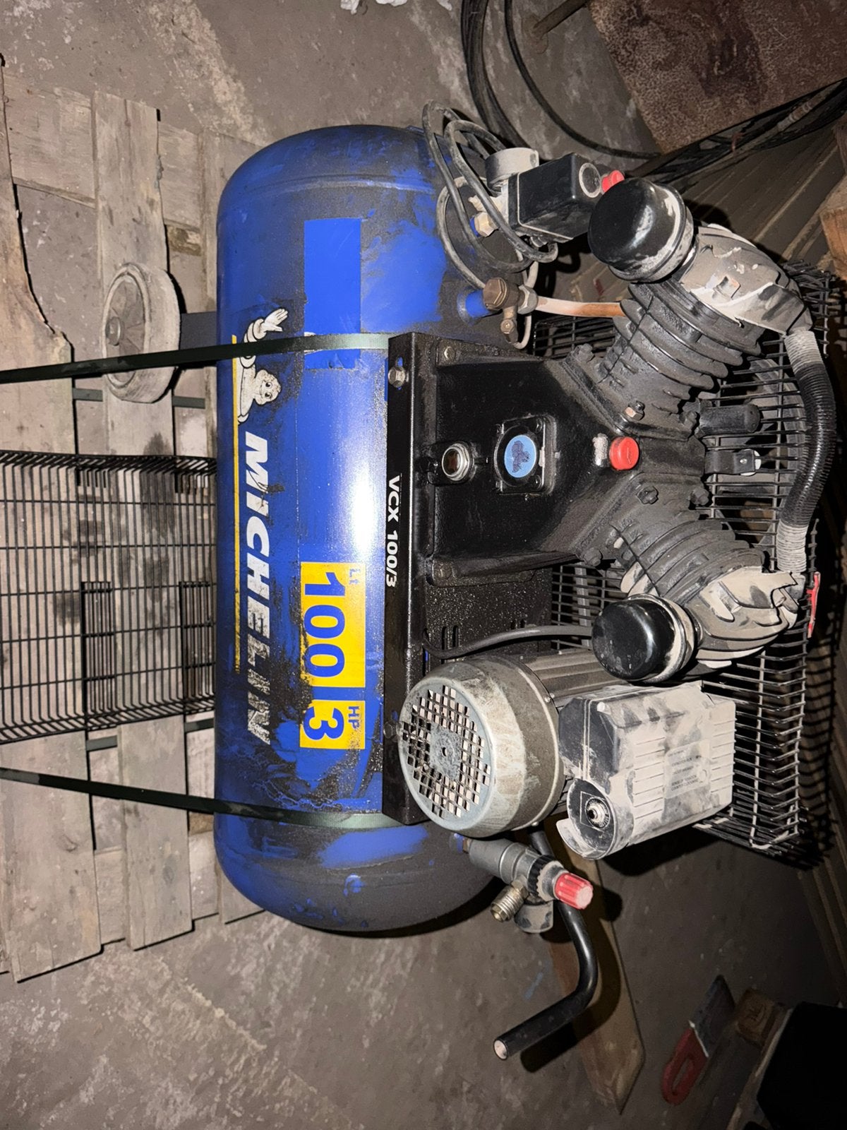 Michelin compressor, Minder dan 25 liter, Ophalen, Zo goed als nieuw, Minder dan 200 liter/min