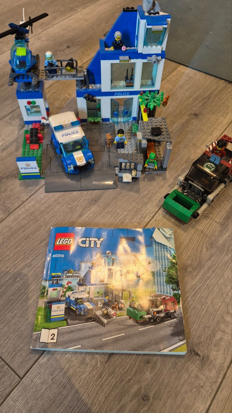Lego politiebureau, Kinderen en Baby's, Speelgoed | Duplo en Lego, Lego, Ophalen of Verzenden, Complete set, City