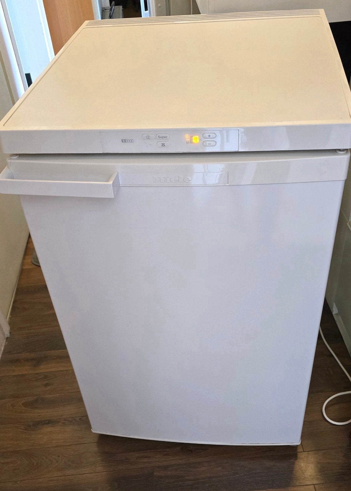 Miele tafelmodel Vrieskast met 4 laden - Uitstekende staat, Witgoed en Apparatuur, Vriezers en Diepvrieskisten, Minder dan 60 cm