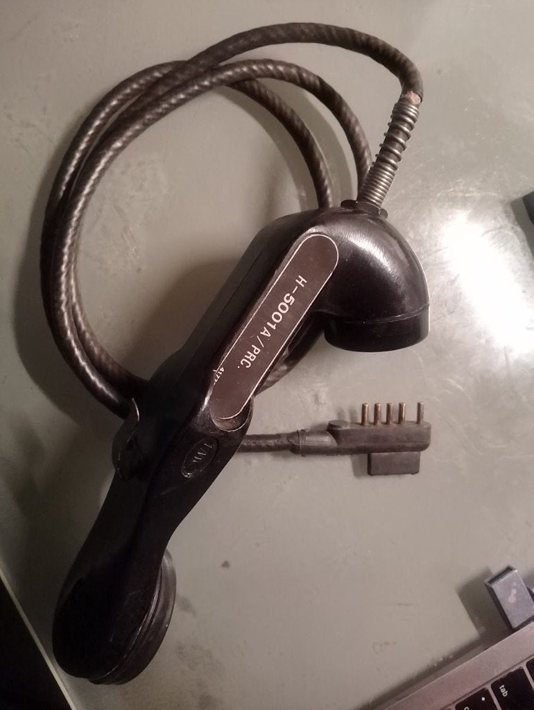 Gezocht een telemicro voor de CPRC-26, Ophalen of Verzenden, Landmacht, Nederland, Overige typen