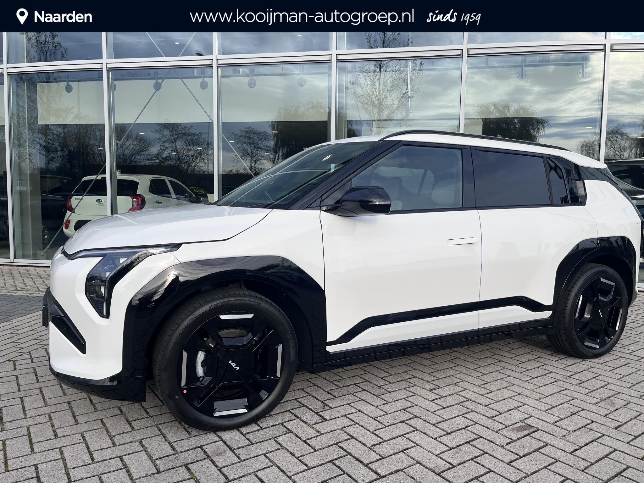 Kia EV3 GT-Line Business Edition 81.4 kWh AKTIE MODEL!, Stof, 510 min, Nieuw, 204 pk