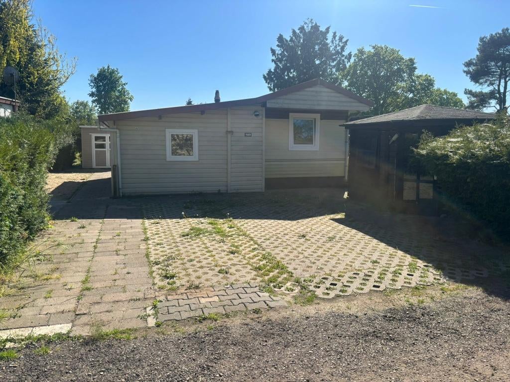 Ruim 60 m² instapklaar chalet met privé tuin te koop!, Noord-Brabant, 2 slaapkamers, 60 m², Verkoop zonder makelaar