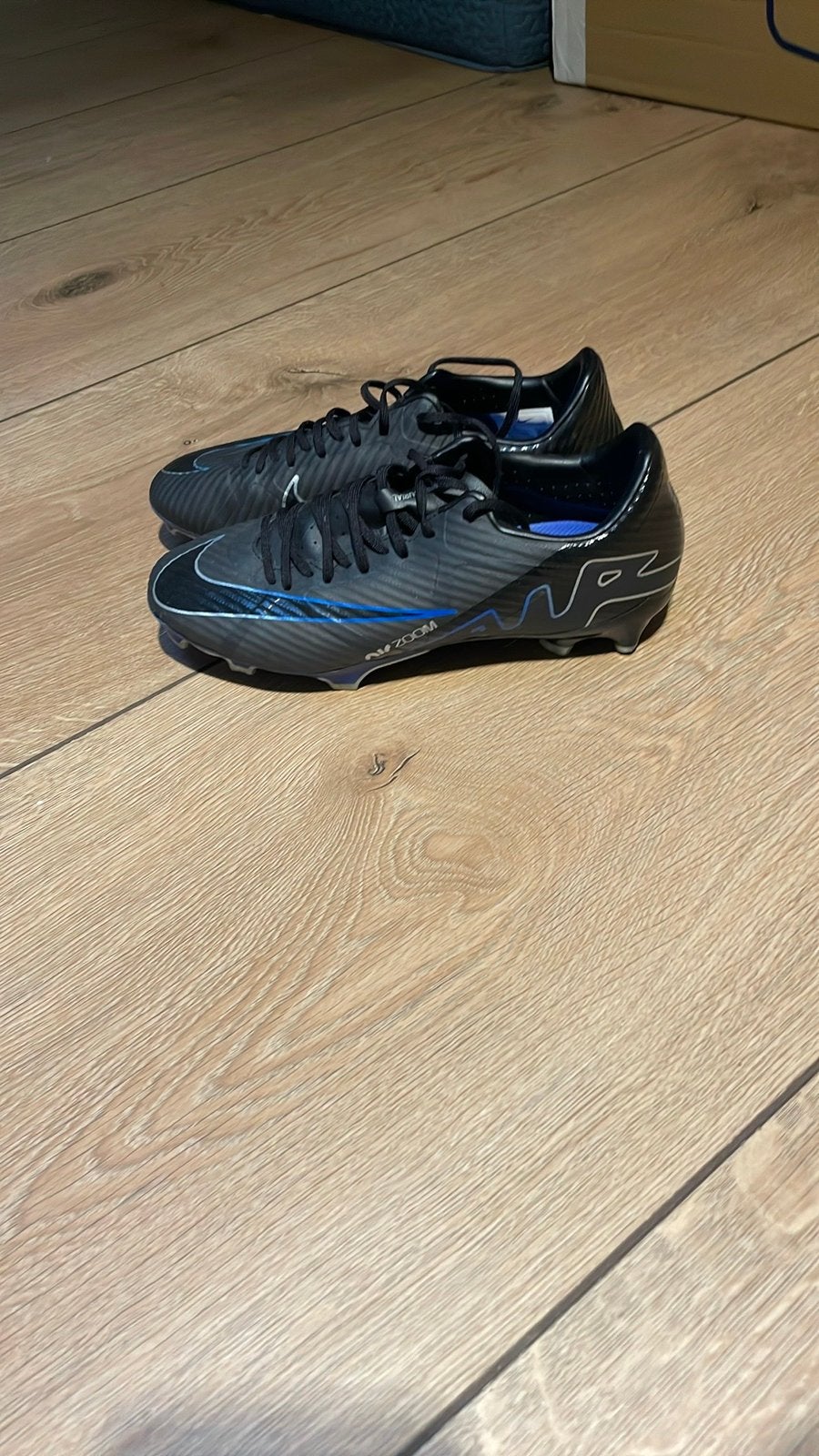 Nike AirZoom football shoes, Sport en Fitness, Voetbal, Schoenen, Zo goed als nieuw, Maat M, Ophalen of Verzenden