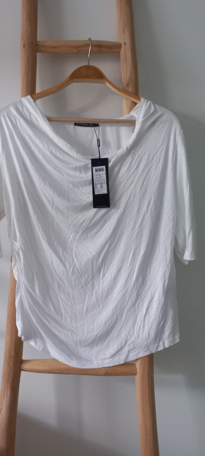 NIEUW SUPERSTAR TOP MT M WIT, Maat 38/40 (M), Wit, Nieuw, Ophalen of Verzenden