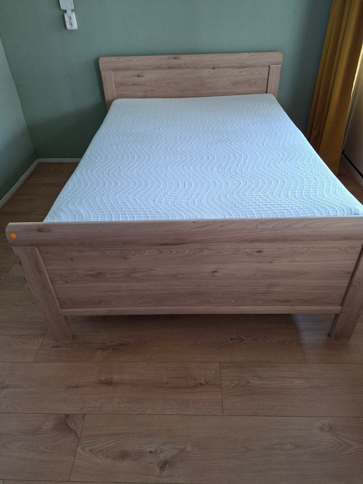 Bed Elba 140x200 met lattenbodems en matras, Ophalen, Tweepersoons, 140 cm, Zo goed als nieuw