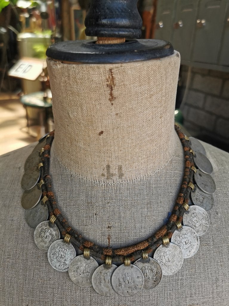 Oude munt ketting India paisa munt, Sieraden, Tassen en Uiterlijk, Kettingen, Ophalen of Verzenden, Gebruikt, Zilver, Overige materialen