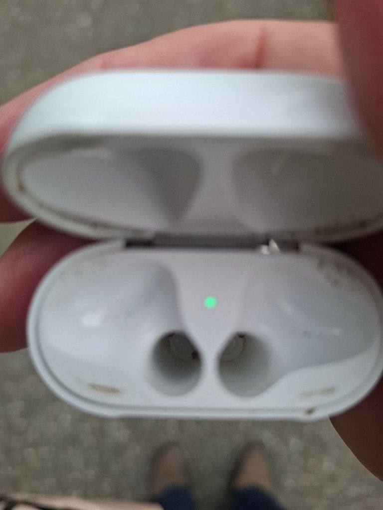T.k. Apple airpods 2 oplaadcase, Ophalen of Verzenden, Overige merken