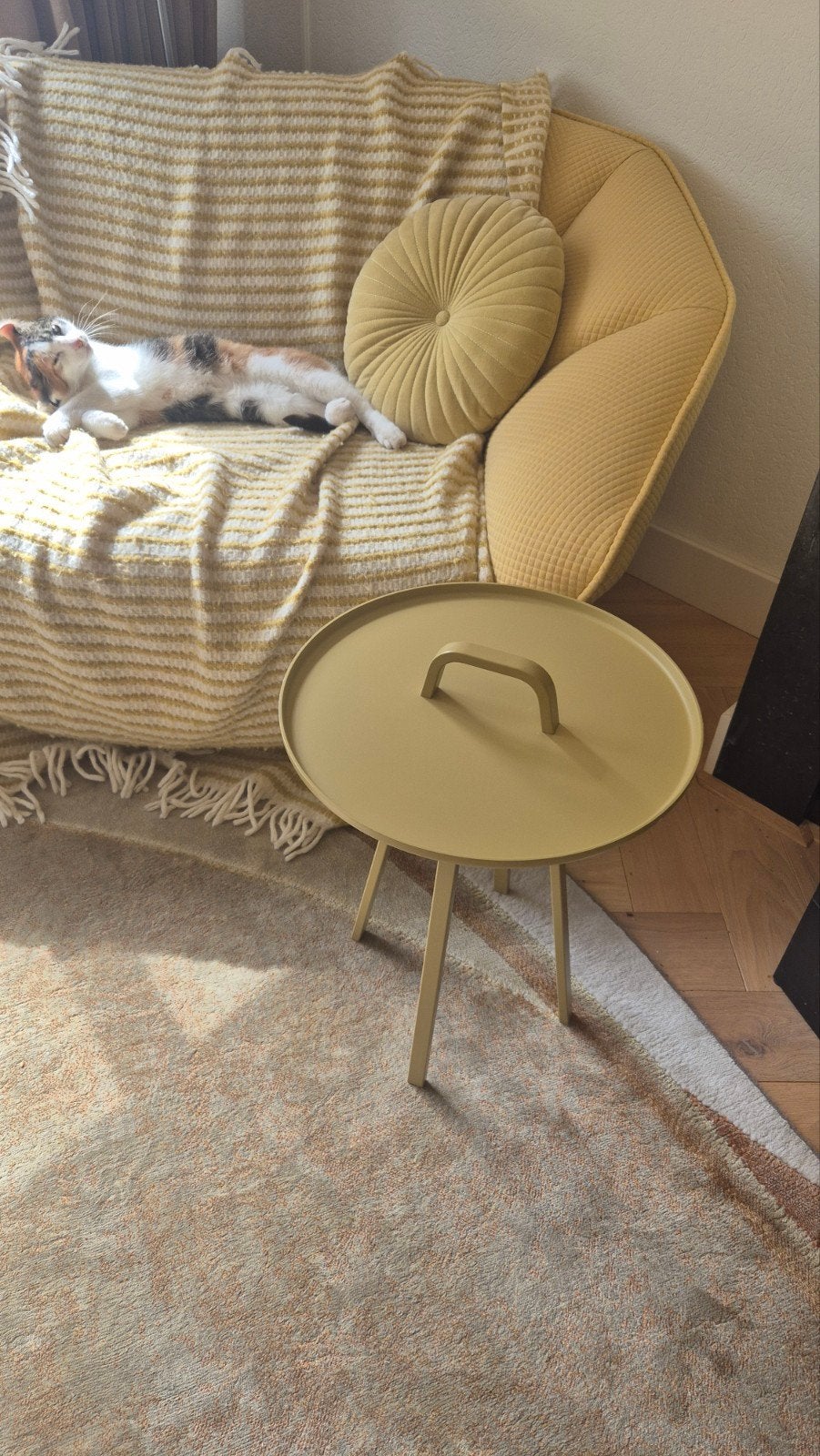 Montis gele bijzettafel, Ophalen, Nieuw, 50 tot 75 cm