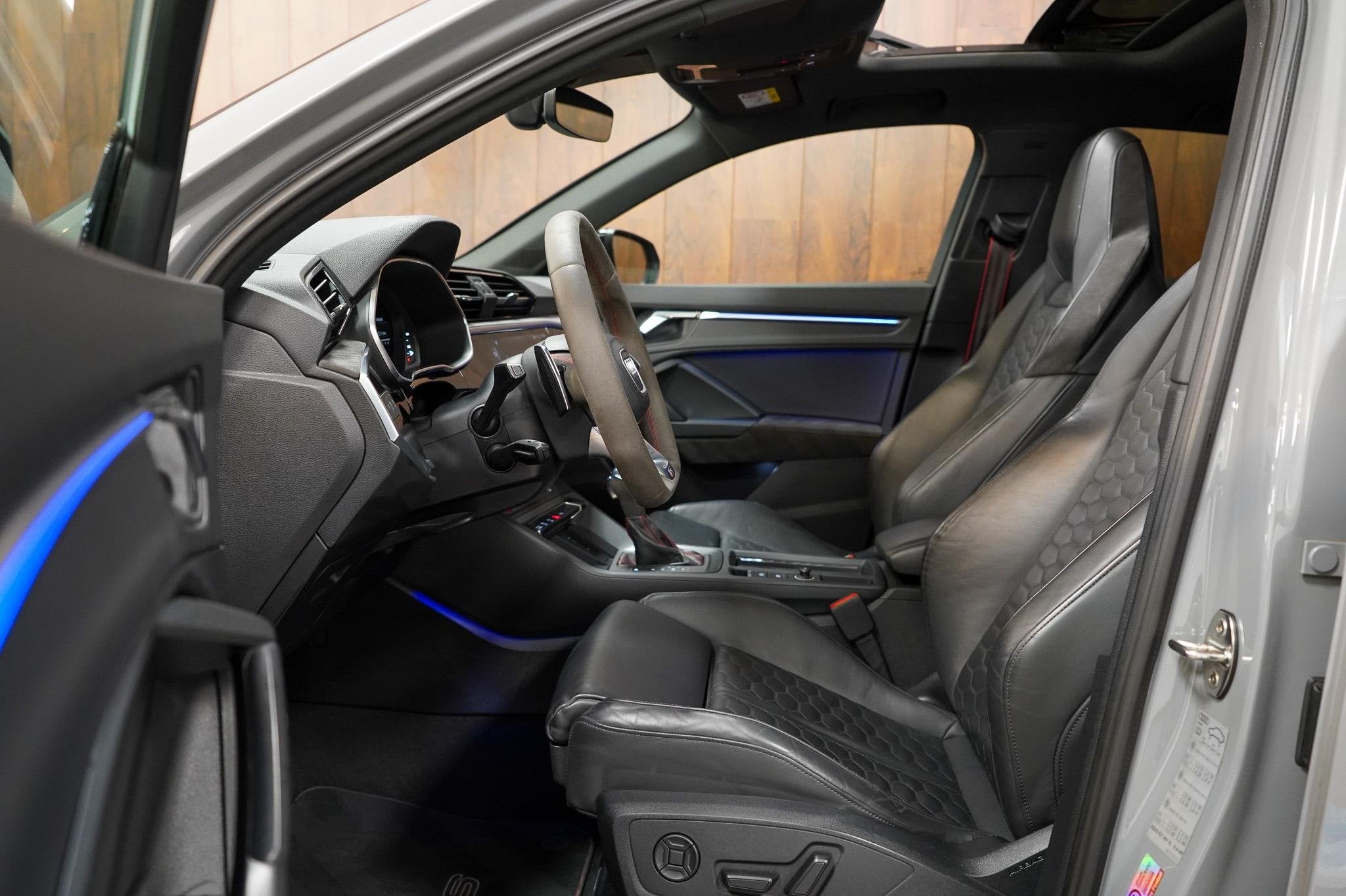 Audi Q3 Sportback TFSI RS BOMVOL|Pano|RS Stoelen|SONOS|RS Ui, Auto's, Audi, Automaat, Gebruikt, 1675 kg, Bedrijf