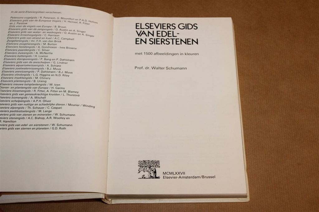 Elseviers Gids van Edel- en Sierstenen, 1500 Kleurenplaten, Ophalen of Verzenden, Gelezen, Overige onderwerpen