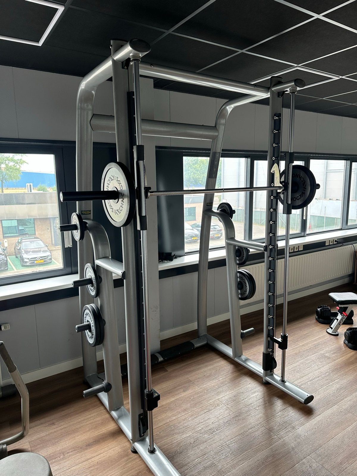 Technogym Krachtstation - Smith Machine, Sport en Fitness, Fitnessapparatuur, Ophalen, Gebruikt, Krachtstation, Armen