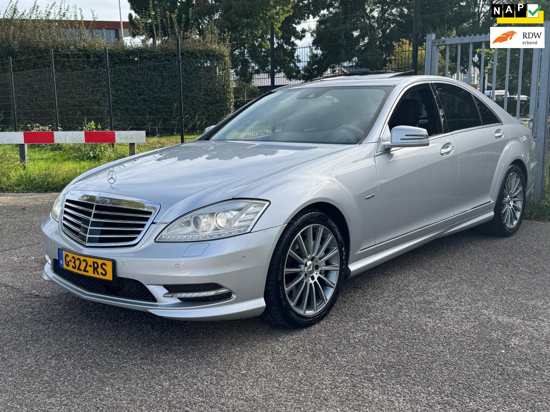 Mercedes-Benz S-klasse S350 CDI BlueEFFICIENCY AMG Pack Open, Auto's, Mercedes-Benz, Gebruikt, 241 €/maand, 2987 cc, Leder