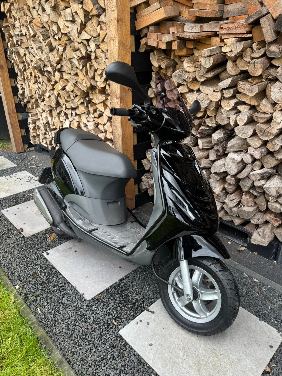 Zip 125cc a1, Ophalen, Zo goed als nieuw, Benzine, Zip