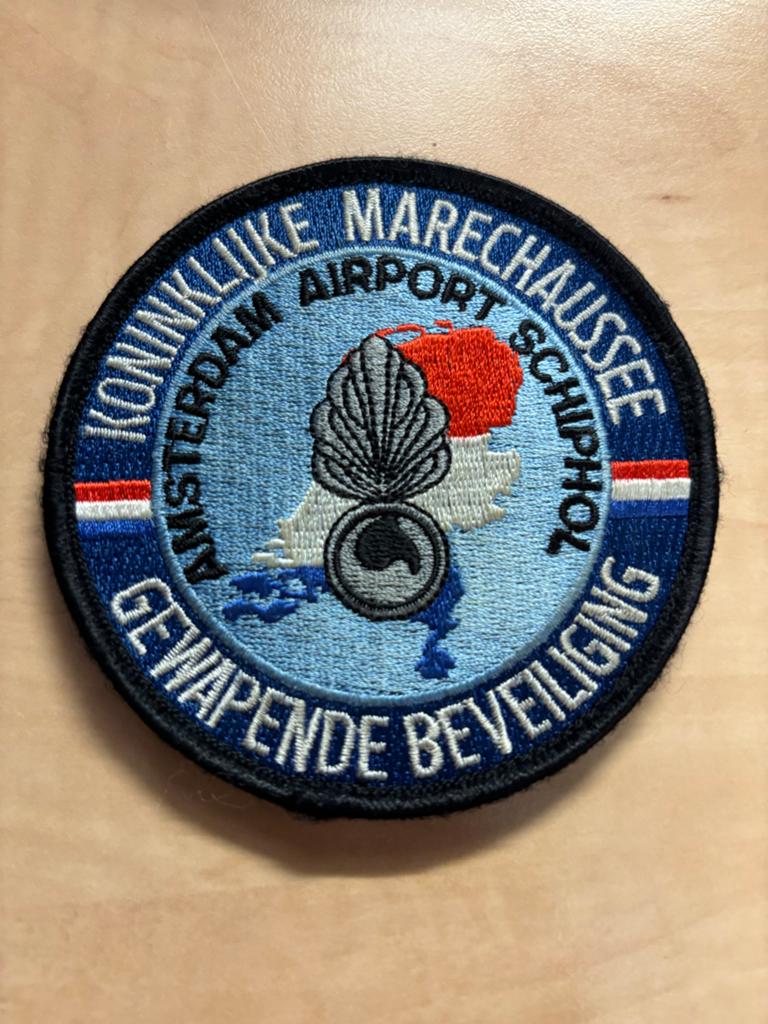 Embleem kmar gewapende beveiliging, Ophalen of Verzenden, Landmacht, Nederland, Embleem of Badge