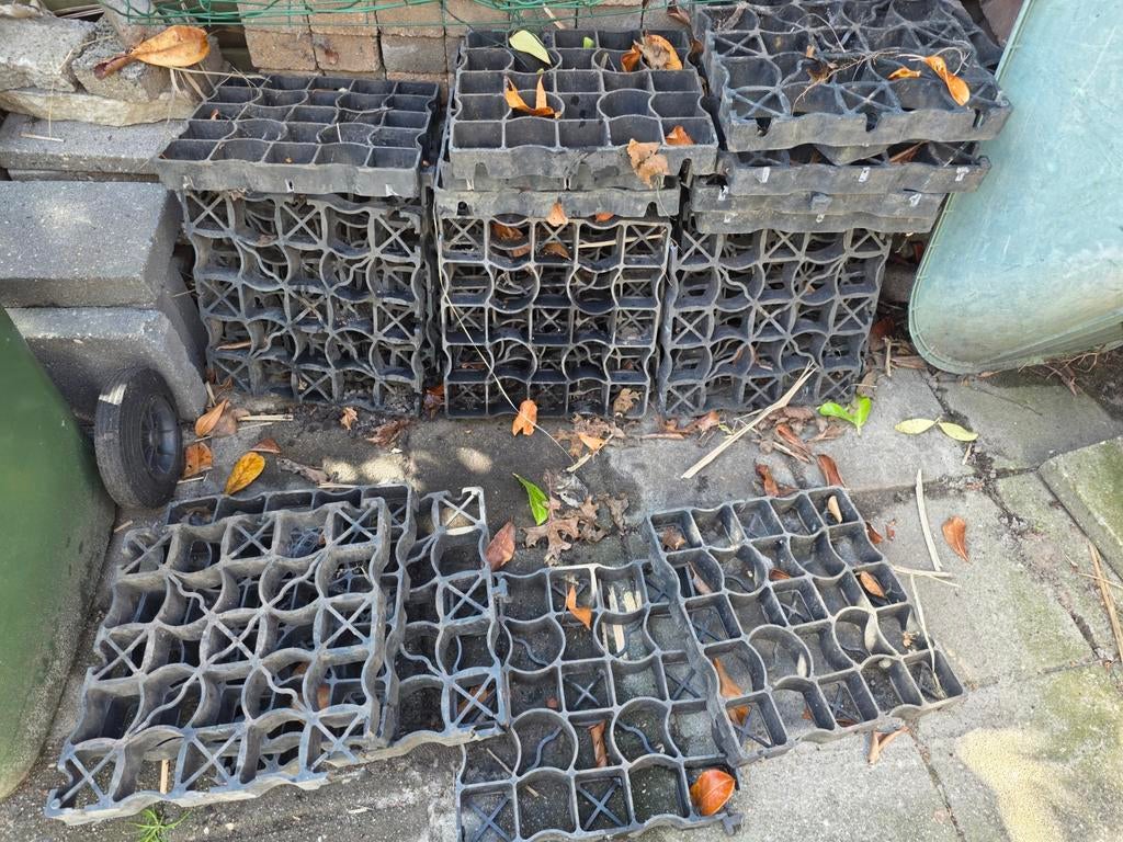 Paddock tegels, grindplaten, modderplaten 33 x 33cm. 30 stuk, Tuin en Terras, Ophalen of Verzenden, Gebruikt