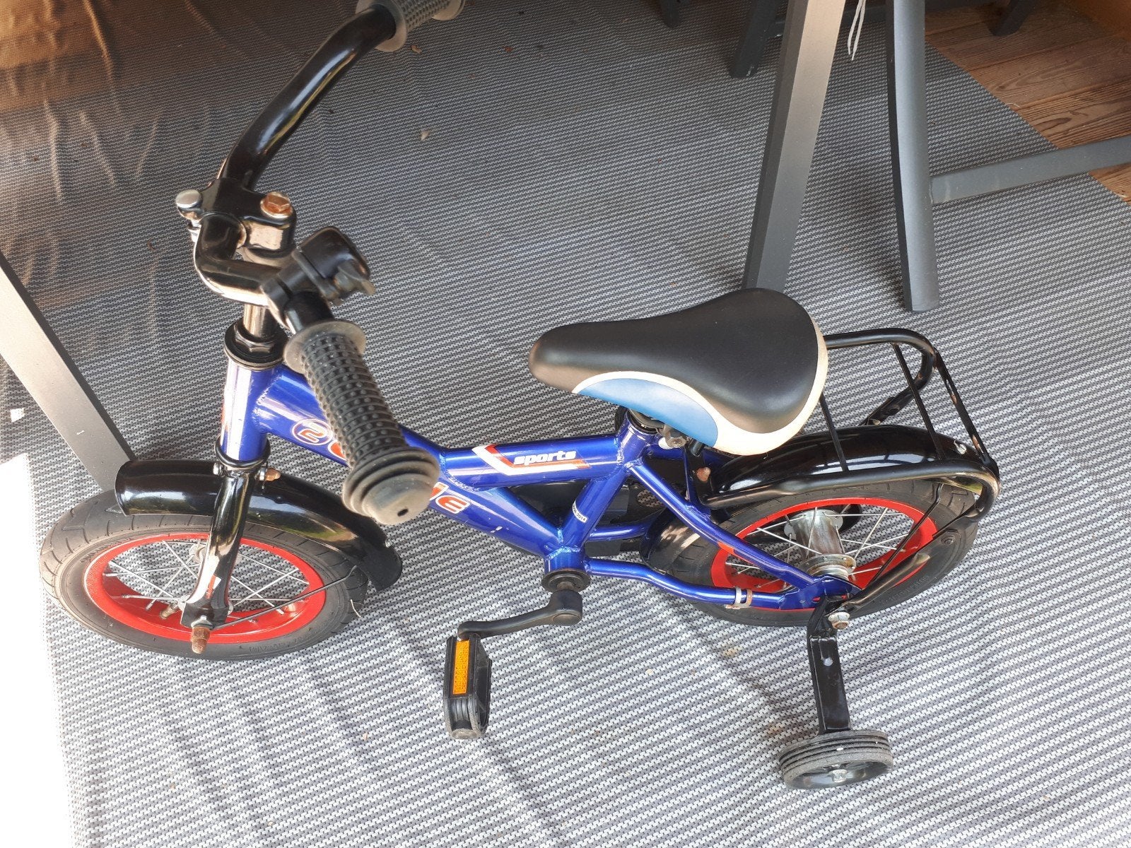Zgoh jongens fietsje 12 inch, Ophalen, Zo goed als nieuw, Minder dan 16 inch