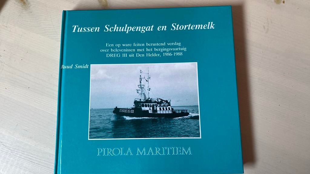 Tussen Schulpengat en stortemelk.(bergingsvaartuig)Ruud Smit, Ophalen of Verzenden, Zo goed als nieuw, Boek of Tijdschrift