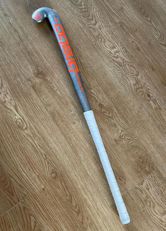 Nieuwe brabo traditional 80% carbon continuous bow, Sport en Fitness, Hockey, Ophalen of Verzenden, Nieuw, Stick