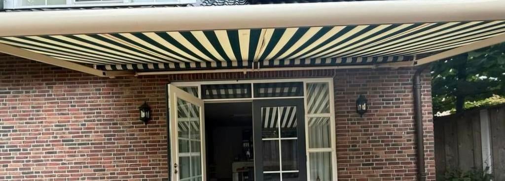 Markilux Knikarmscherm - Groen/Wit gestreept doek zie foto's, Ophalen, 450 cm of meer, Elektrisch, Zo goed als nieuw