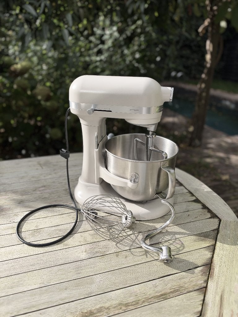 KitchenAid Artisan 6,6L Milkshake als nieuw, garantie 2031, 4 liter of meer, Ophalen, Nieuw, 3 snelheden of meer