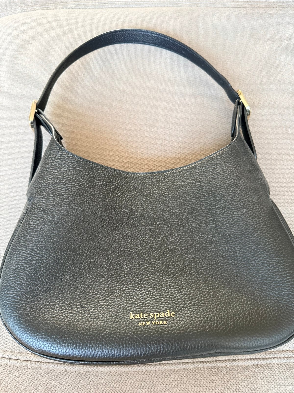 Kate Spade New York Schoudertas - Zwart Leer, Sieraden, Tassen en Uiterlijk, Ophalen, Zo goed als nieuw, Zwart, Schoudertasje