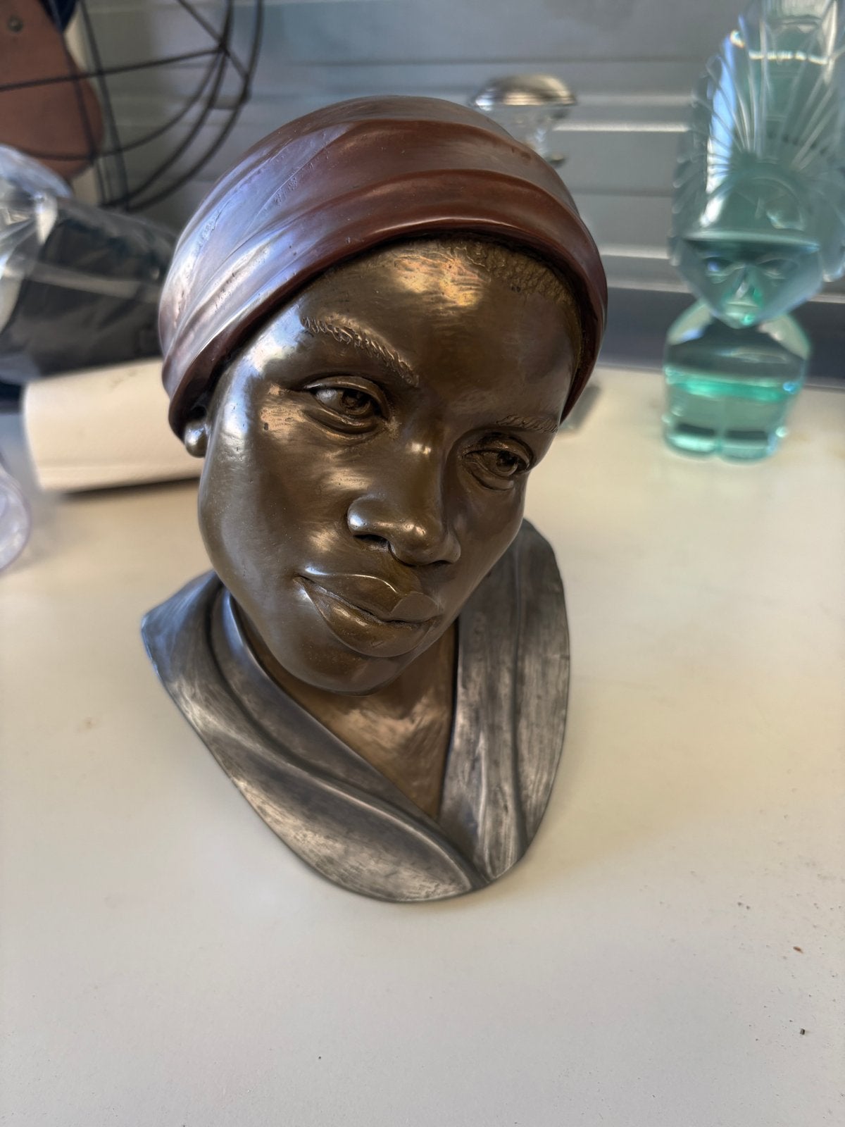 Bronzen Buste van een Vrouw - Gesigneerd, Ophalen, Buste, Brons, Bruin