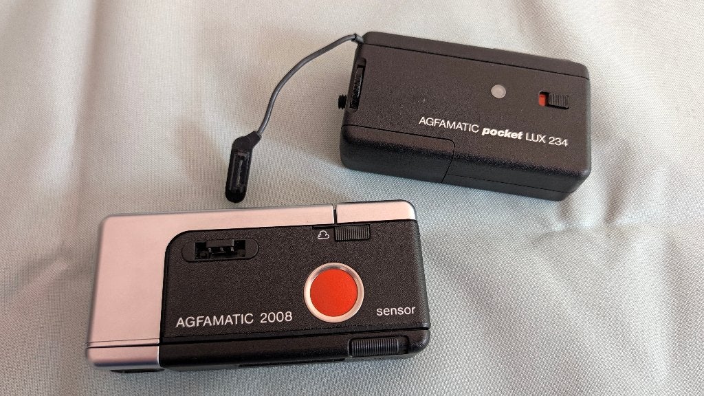 Agfamatic 2008 Pocket Camera met Agfamatic Lux 234 flitser, Ophalen, Gebruikt, Compact, Overige Merken