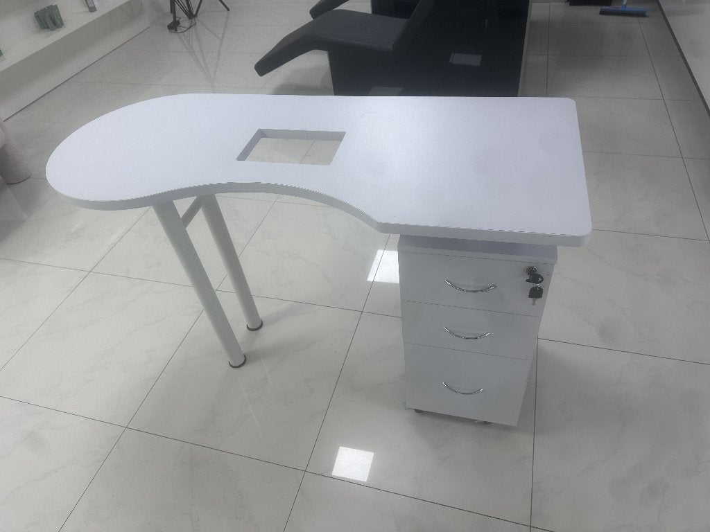 Professionele manicuretafel, Ophalen, Zo goed als nieuw, Rechthoekig, 50 tot 100 cm