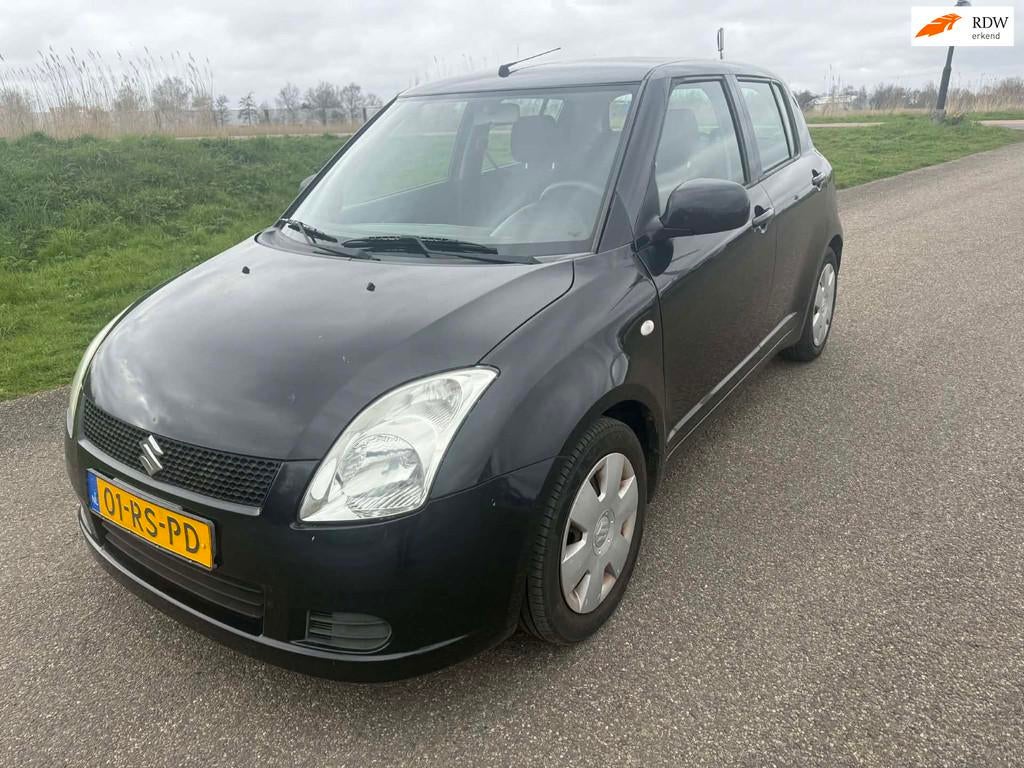 Suzuki Swift 1.3 GLS airco-nw apk-garantie!, Auto's, Suzuki, Voorwielaandrijving, Emergency brake assist, 965 kg, 400 kg