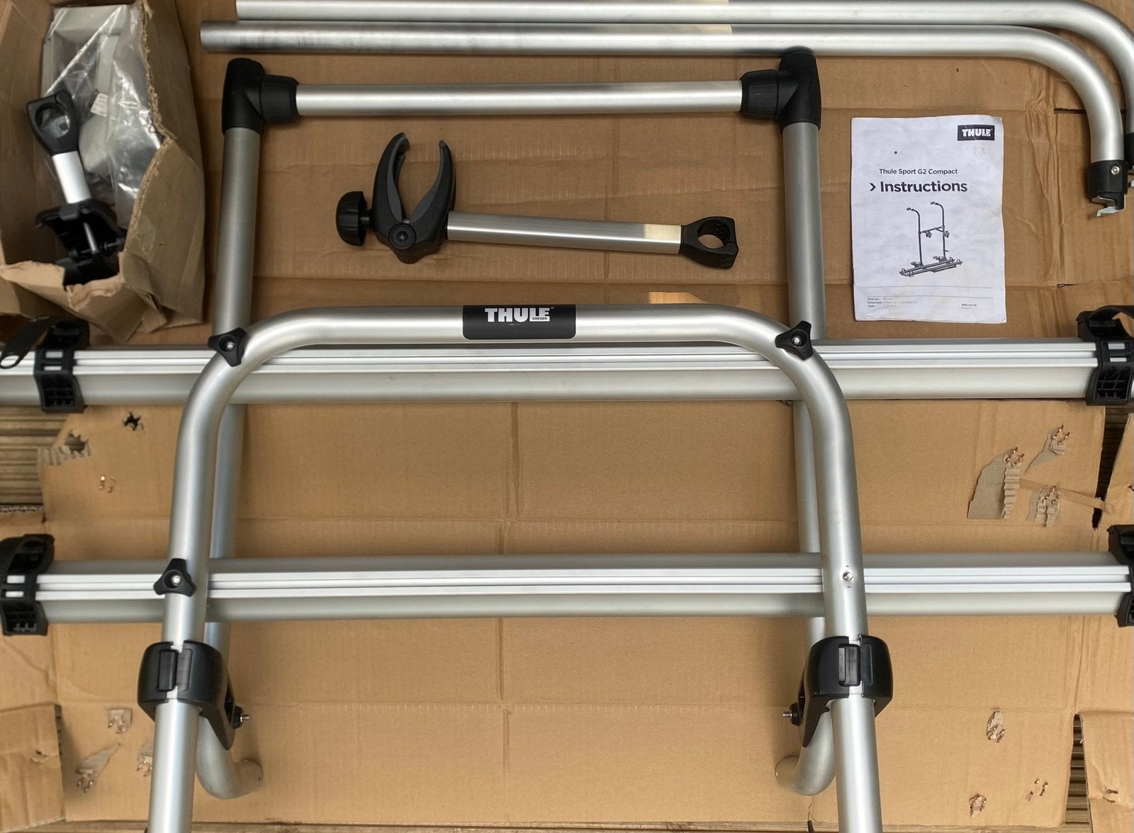 Thule Sport G2 Compact, Ophalen, 2 fietsen, Nieuw, Achterklepdrager