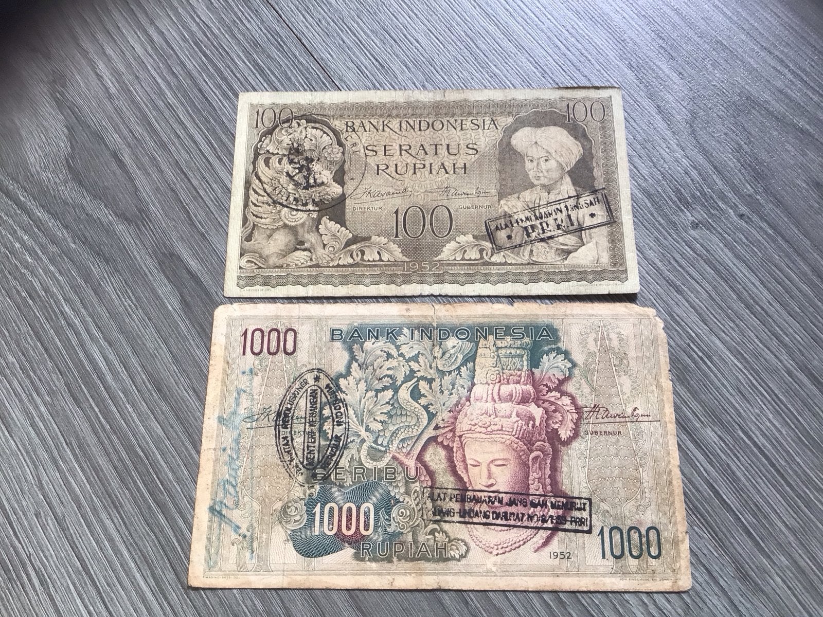 Indonesische 100 en 1000 Rupiah 1952 met stempels, Ophalen of Verzenden, Zuidoost-Azië