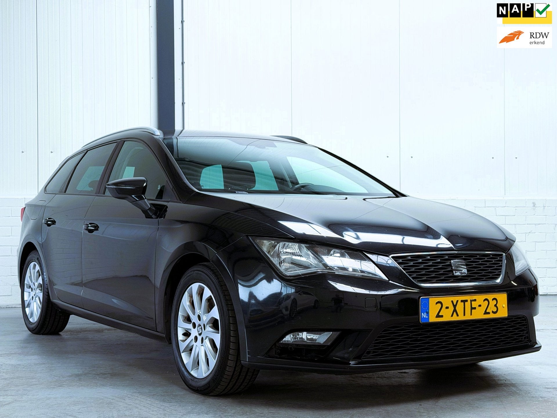 Seat Leon ST 1.6 TDI Style Ecomotive, Auto's, Seat, Voorwielaandrijving, Euro 5, Stof, Gebruikt