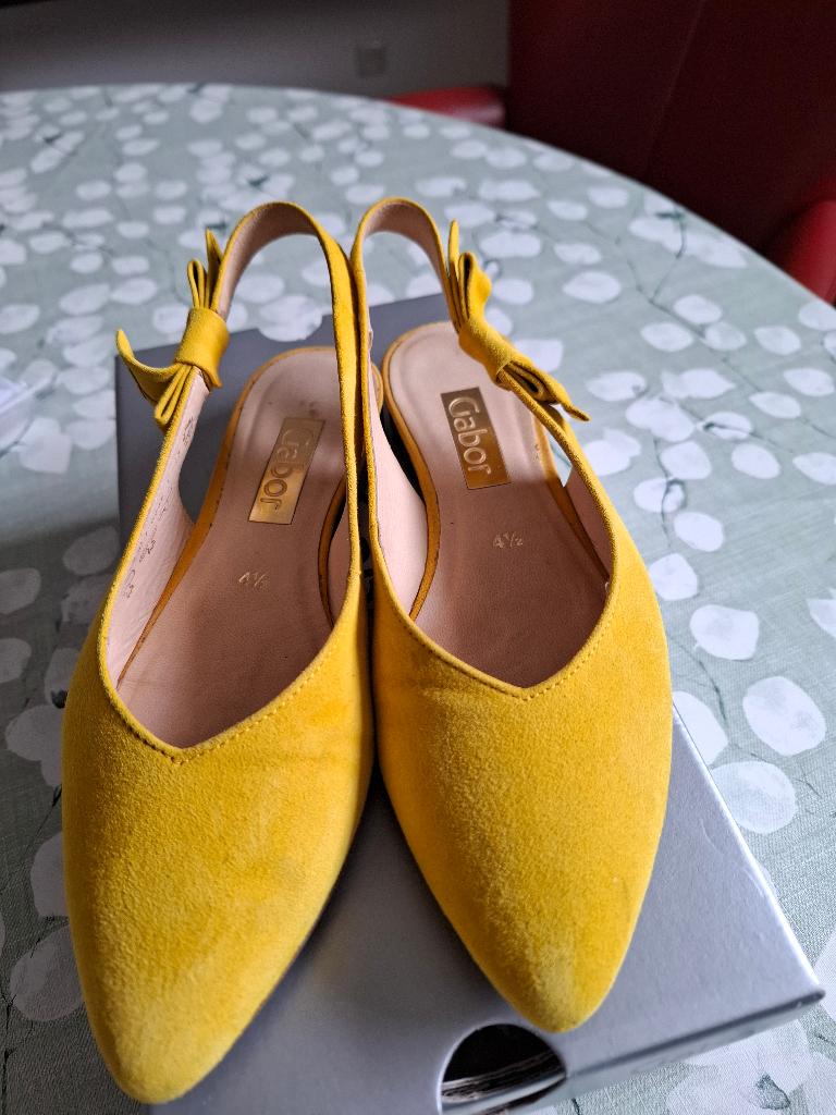 ZGAN Gabor slingback met strik maat 4,5, Kleding | Dames, Schoenen, Geel, Overige typen, Gabor, Ophalen of Verzenden