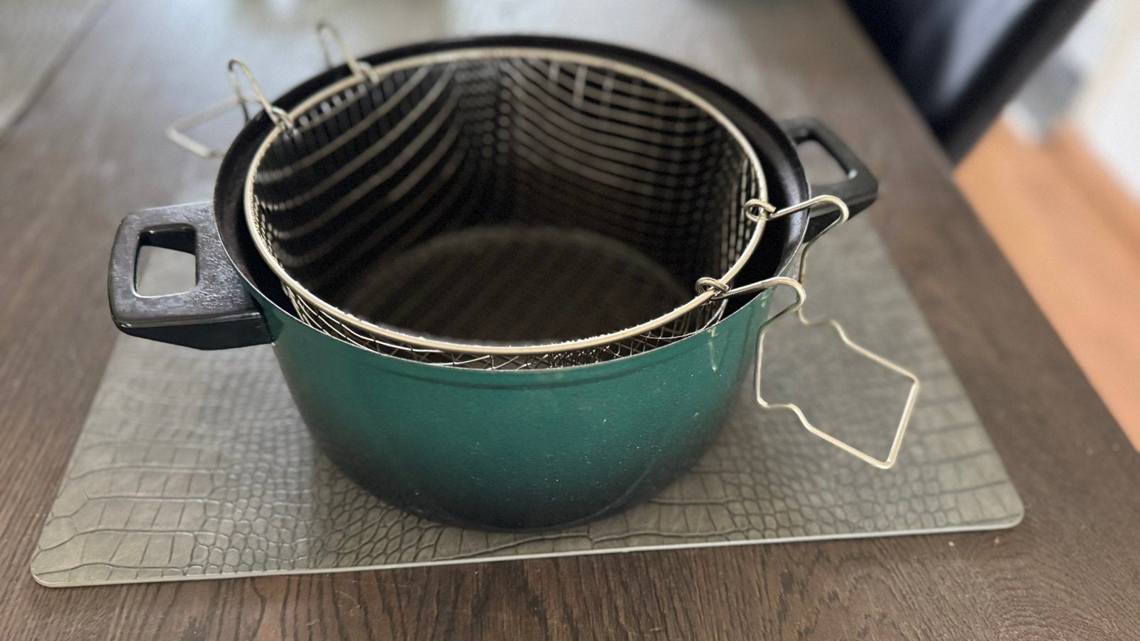 Friteusepan met mand - Groen, 2 tot 3 liter, Ophalen, Gebruikt, Uitneembare binnenpan