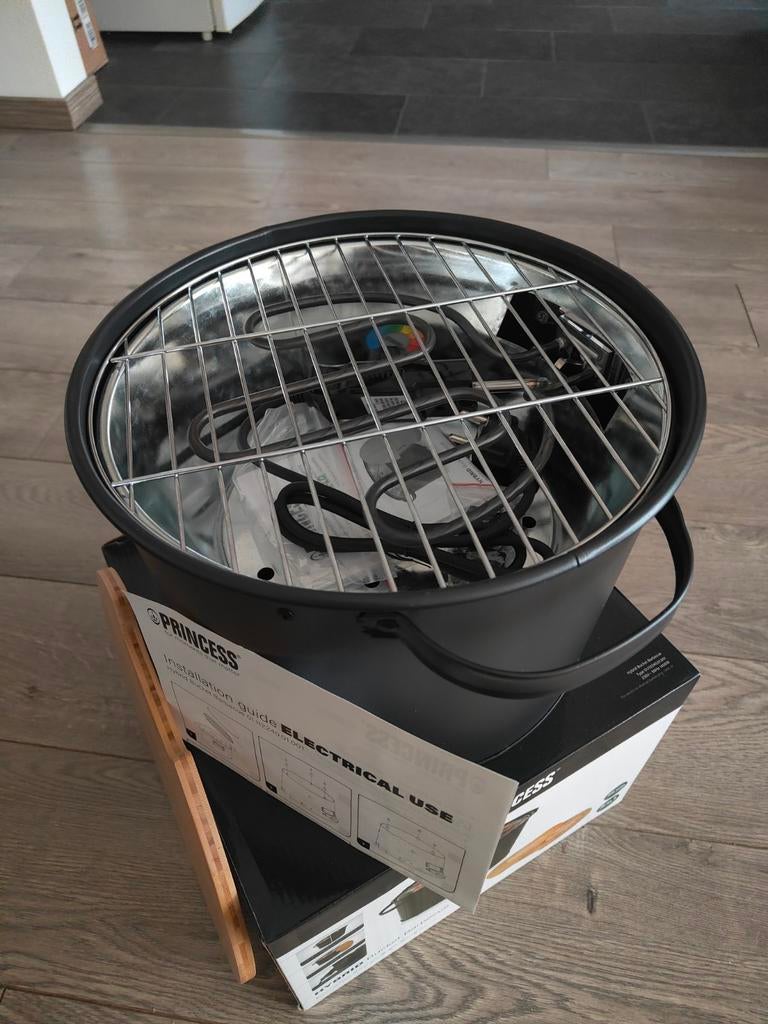 Te koop elektrische barbecue, Ophalen of Verzenden, Nieuw